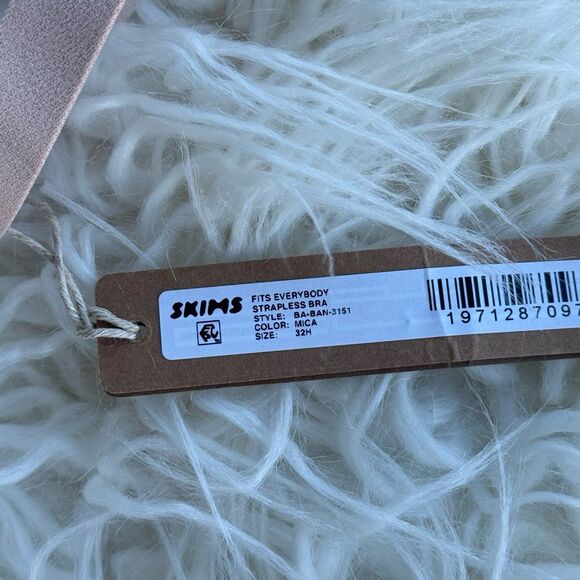 Skims Fits Everybody Strapless Bra Mica Size 32H - Picture 8 of 8